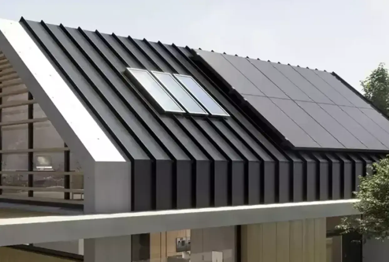 Hausdach mit Photovoltaik